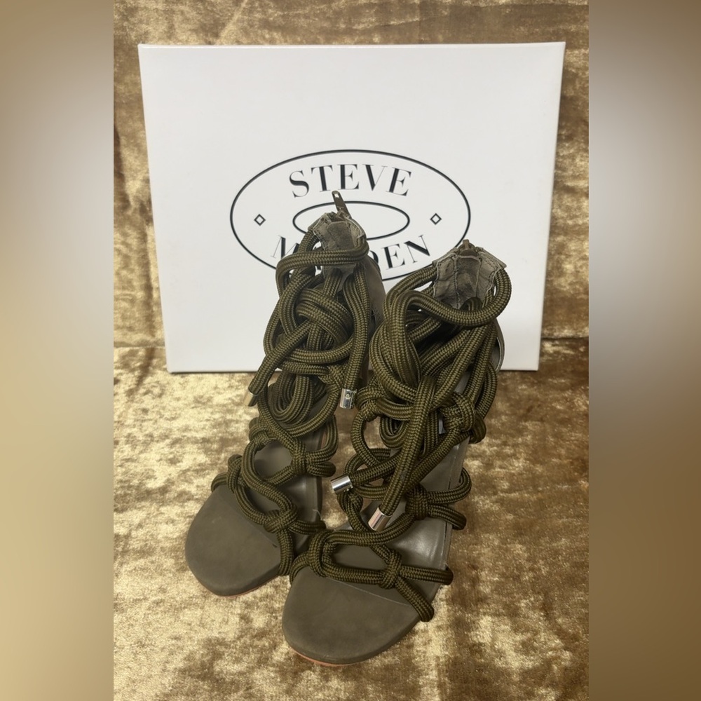 NIB Steve Madden Green Dream Ankle Tie Sandal
